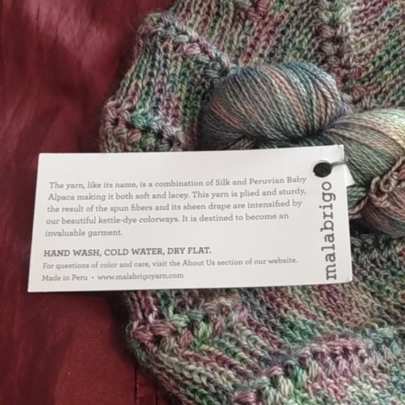 Women's Size Medium Multicolor Handmade Crocheted Silk and Baby Alpaca Beret - Picture 9 of 9